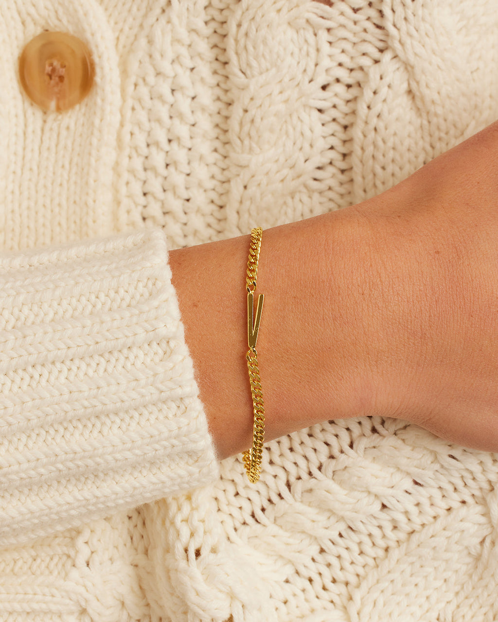 Wilder Alphabet Bracelet Alphabet Bracelet #V || option::18K Gold Plated, V