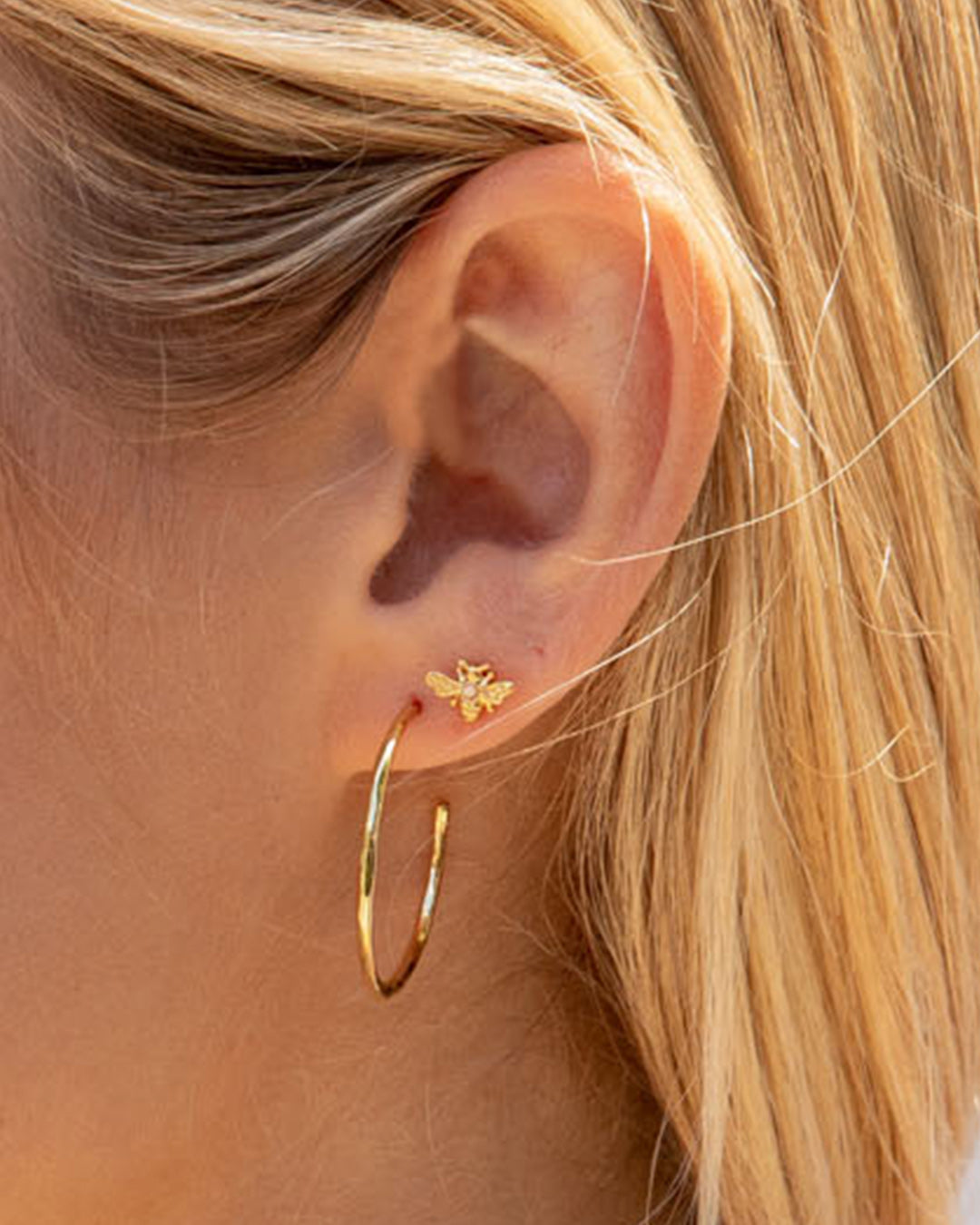 Bee Charm Stud || option::18K Gold Plated, Bee