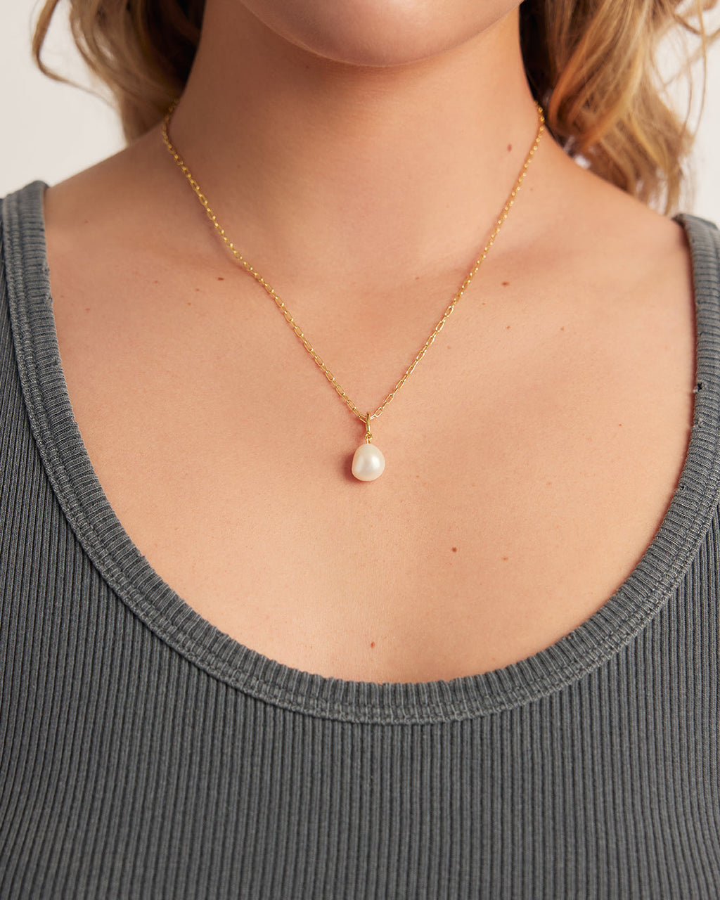 Pearl Parker Charm || option::18K Gold Plated