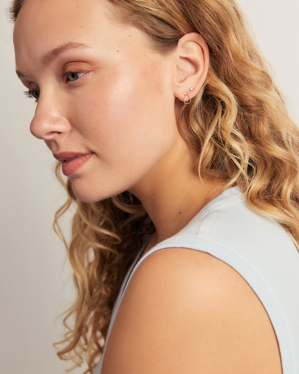 Classic Diamond Stud || option::14K Solid Gold