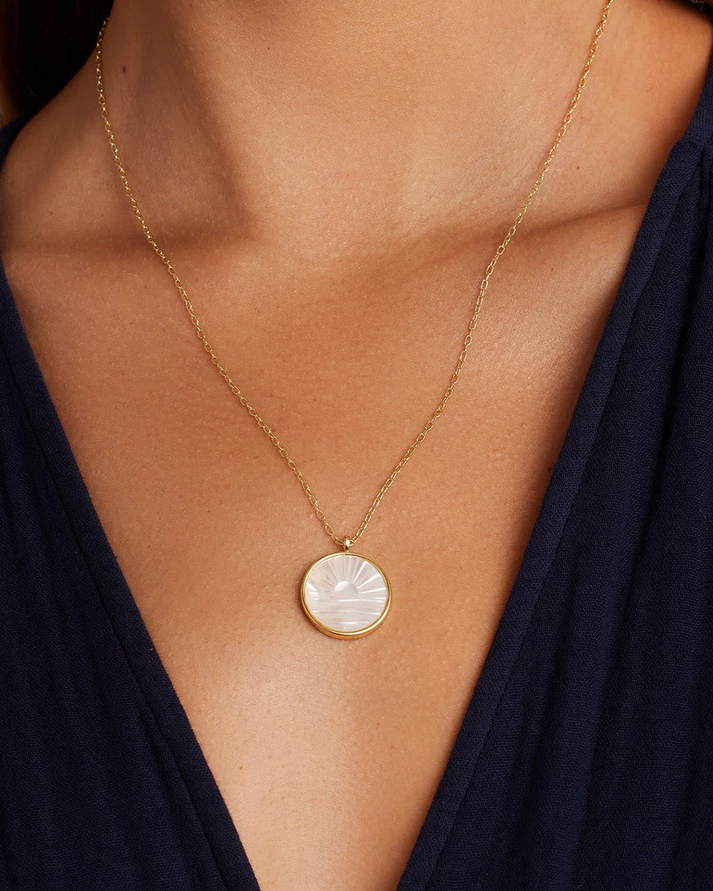 Sunset Etched Necklace || option::18K Gold Plated