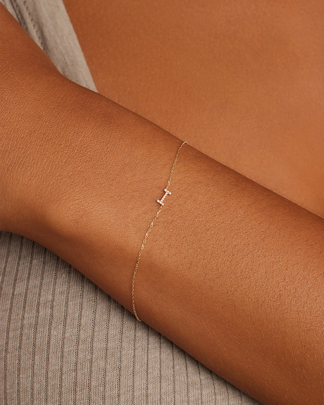 Diamond Pavé Alphabet Bracelet #I || option::14K Solid Gold, I