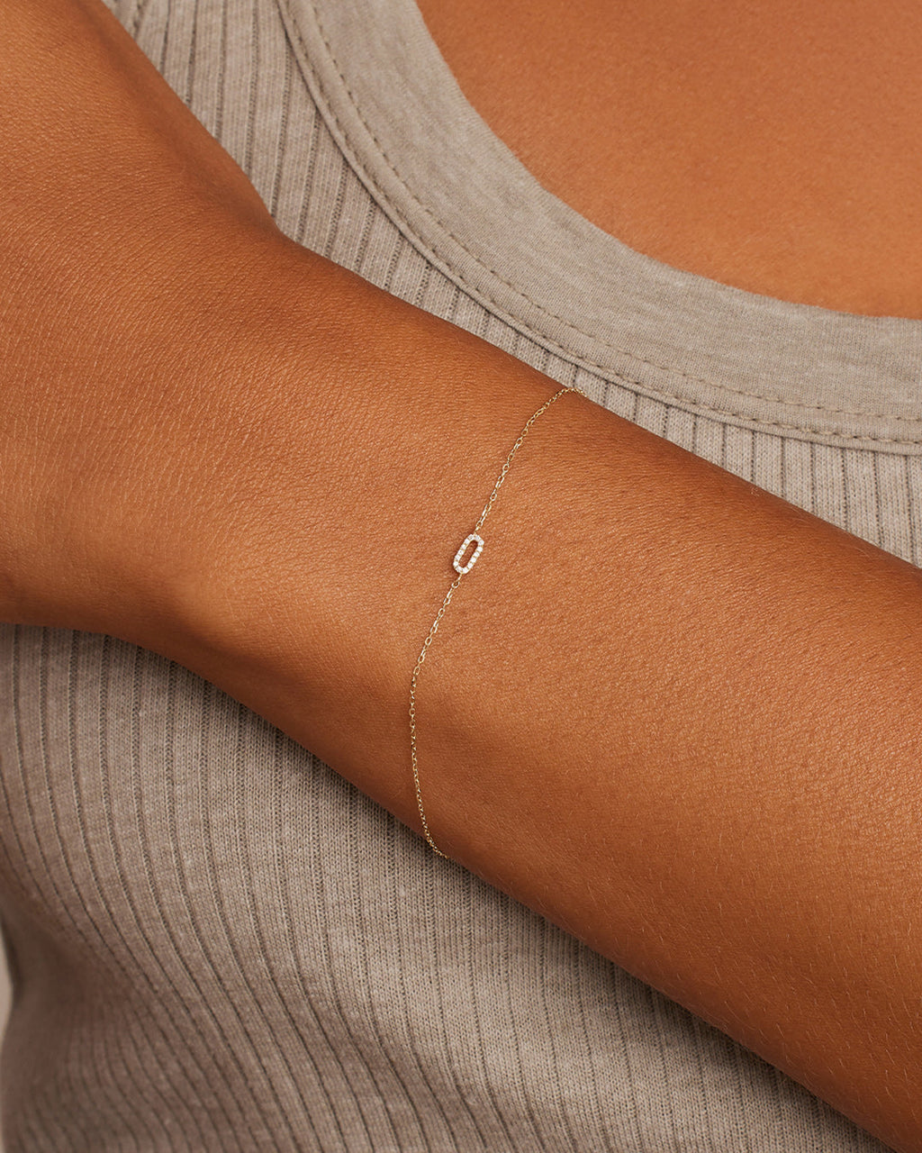 Diamond Pavé Alphabet Bracelet #O || option::14K Solid Gold, O