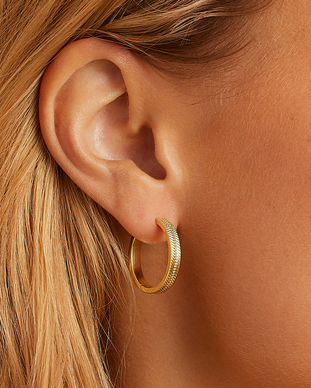 Venice Hoops || option::18K Gold Plated