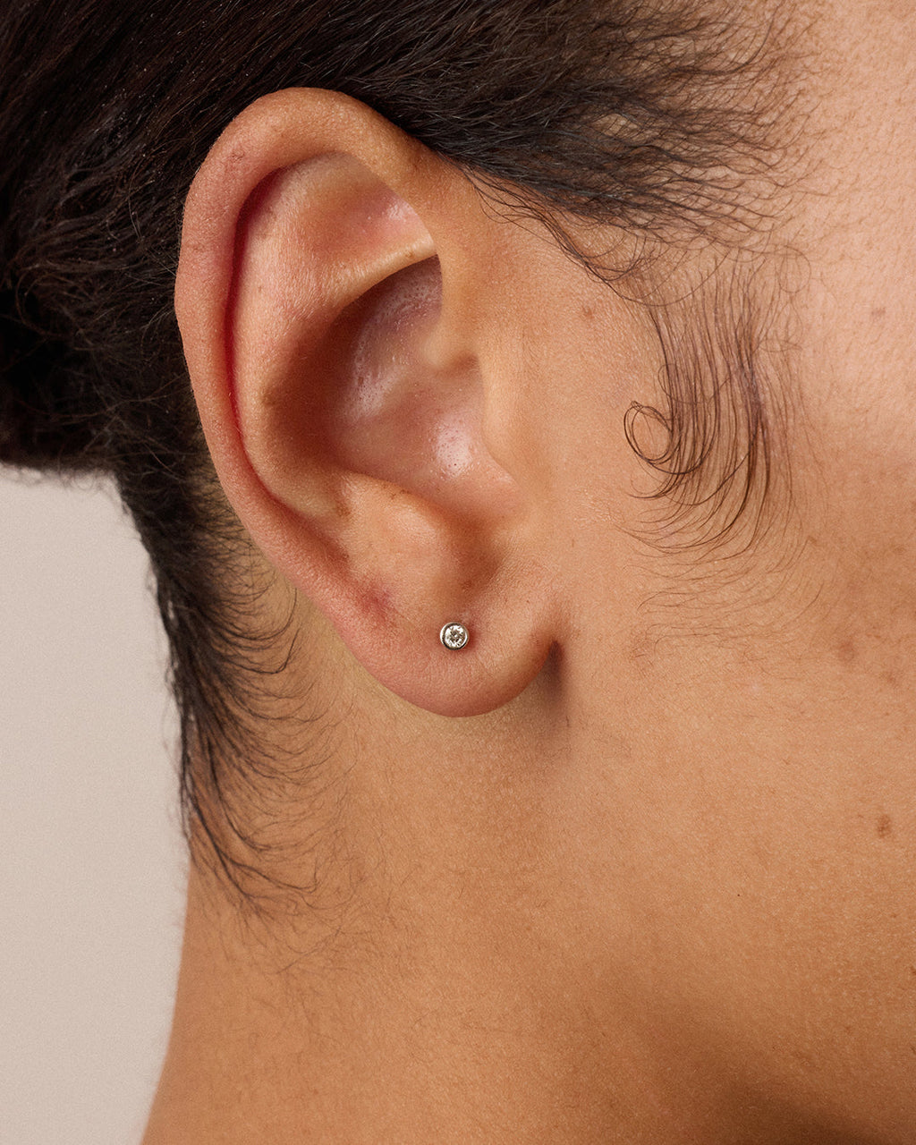 Classic Diamond Flat Back Single Stud || option::14K Solid White Gold