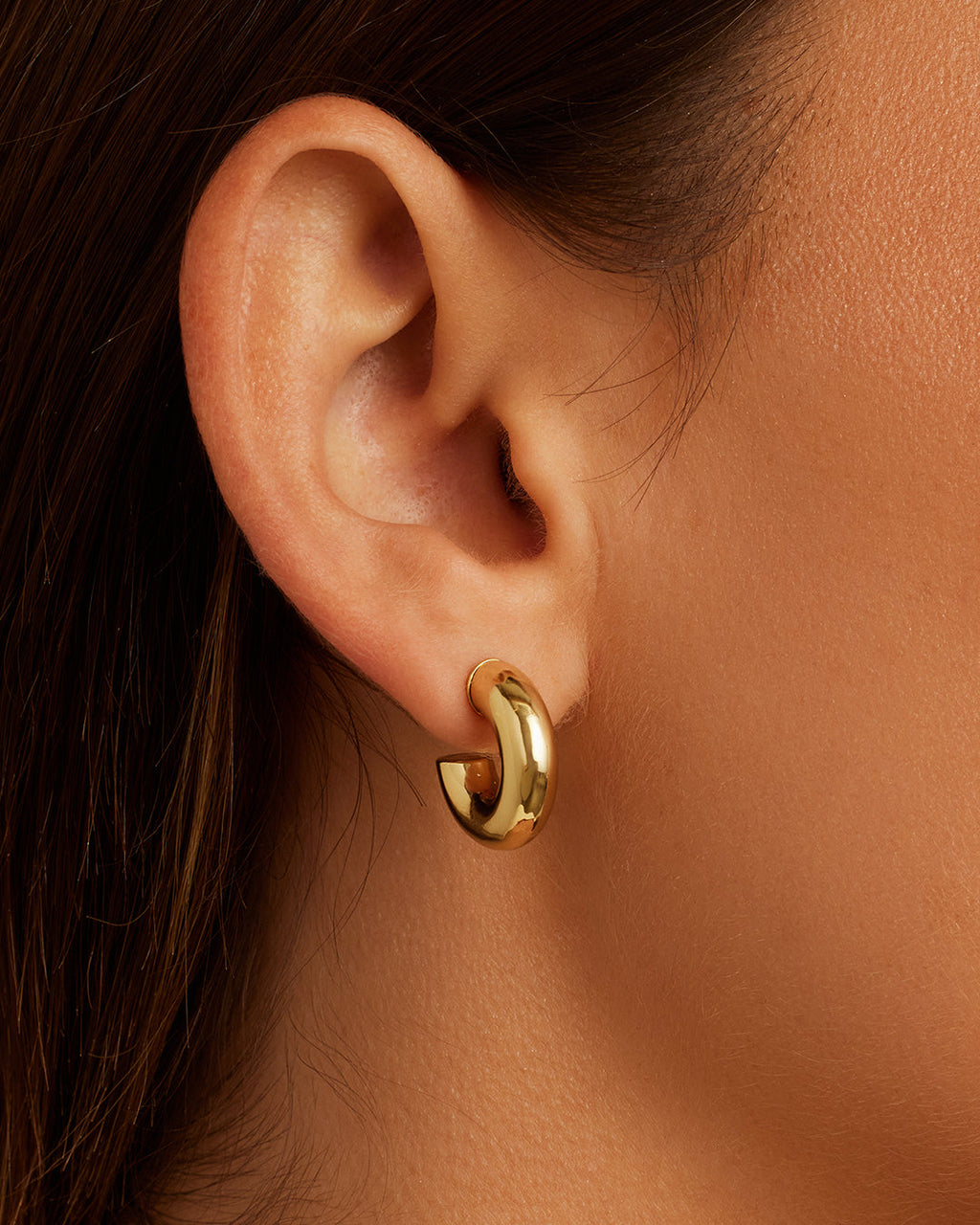 Lou Statement Huggies || option::18K Gold Plated