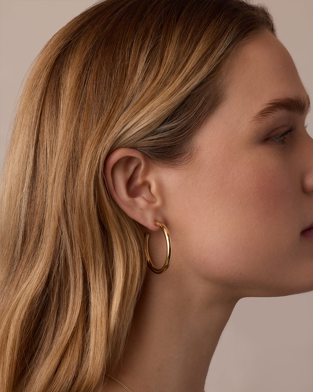 Carter Hoops || option::18K Gold Plated