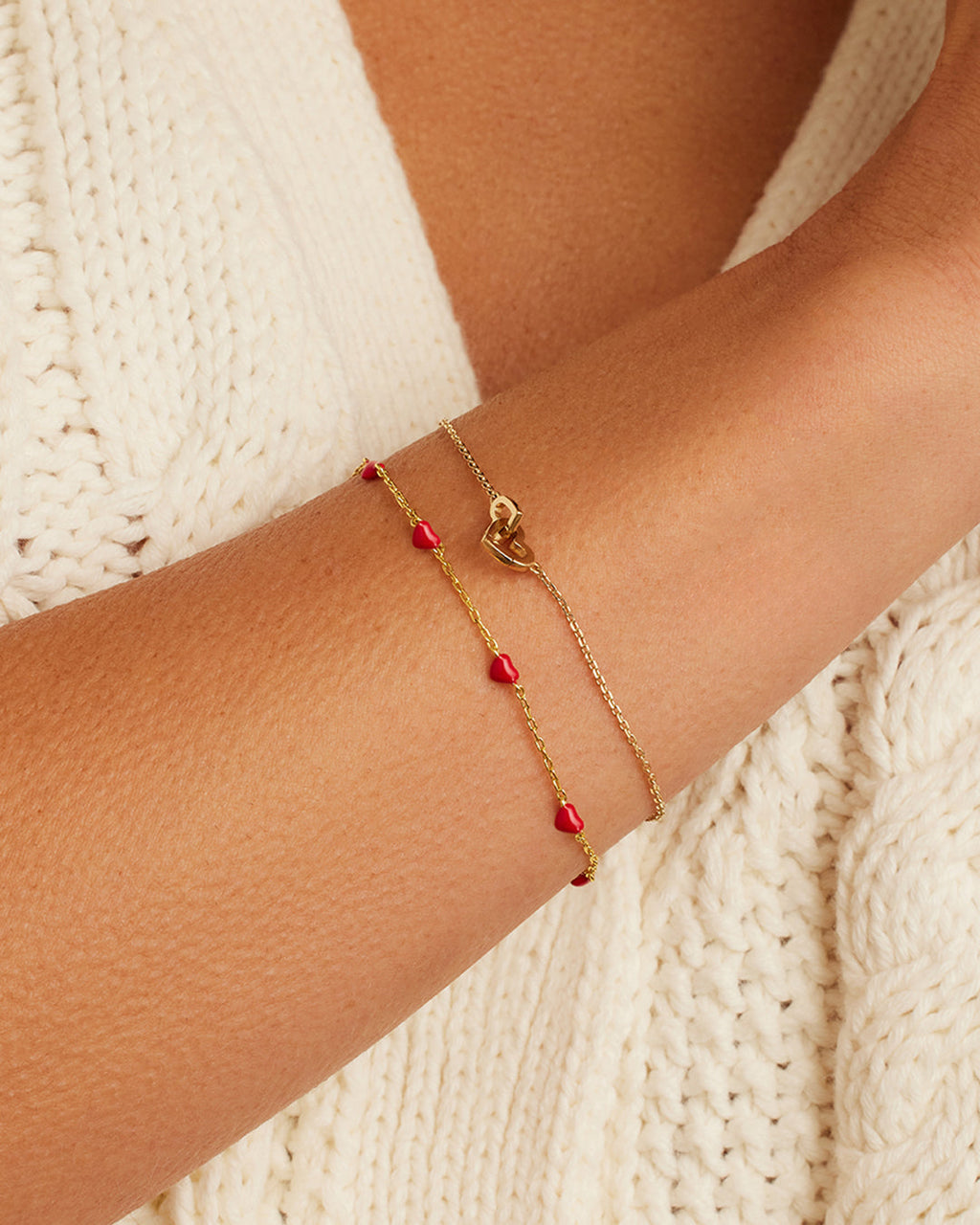 Amour Bracelet Red Enamel || option::18K Gold Plated || set::amour-bracelet-red-stl