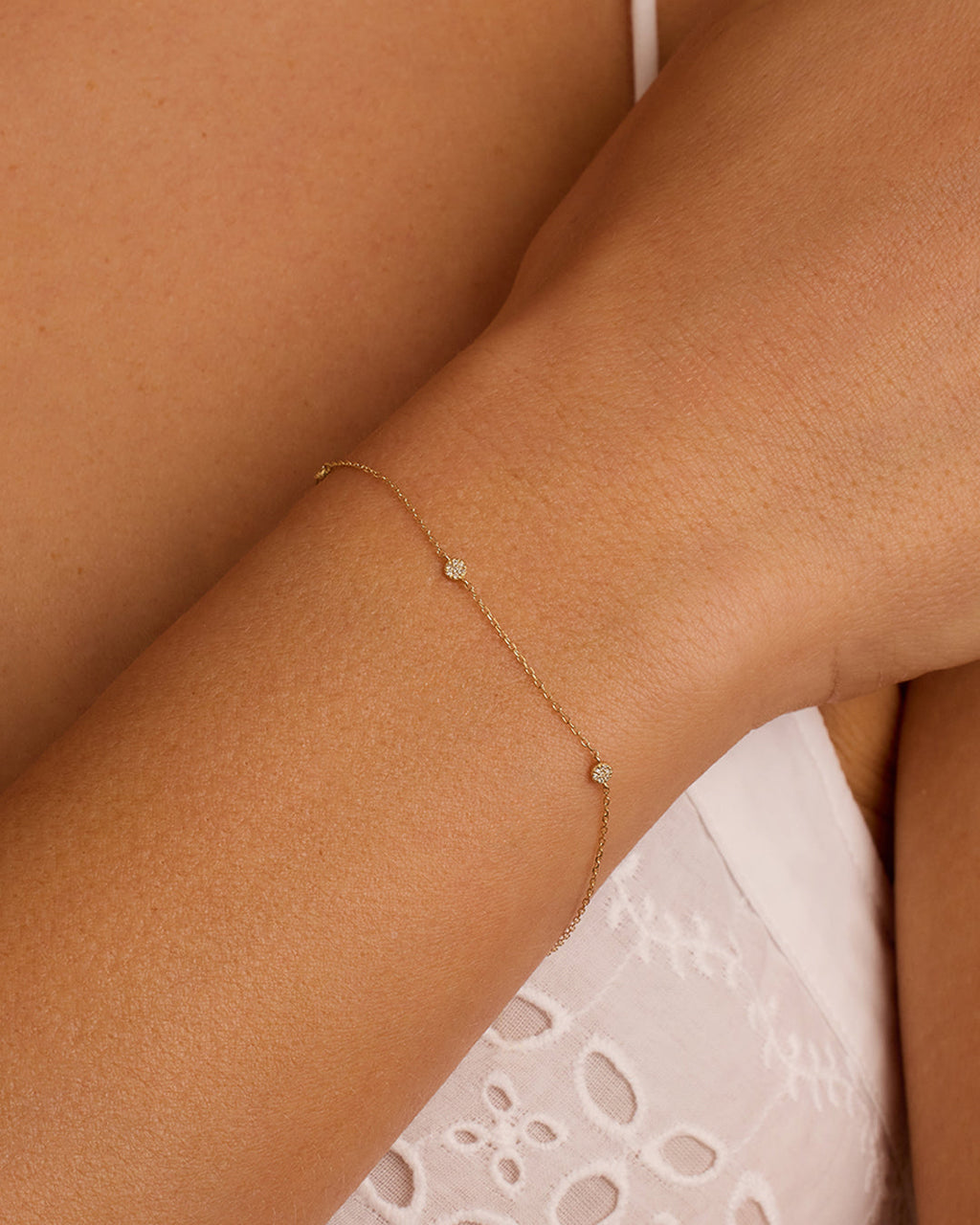 Diamond Pave Dot Bracelet || option::14K Solid Gold