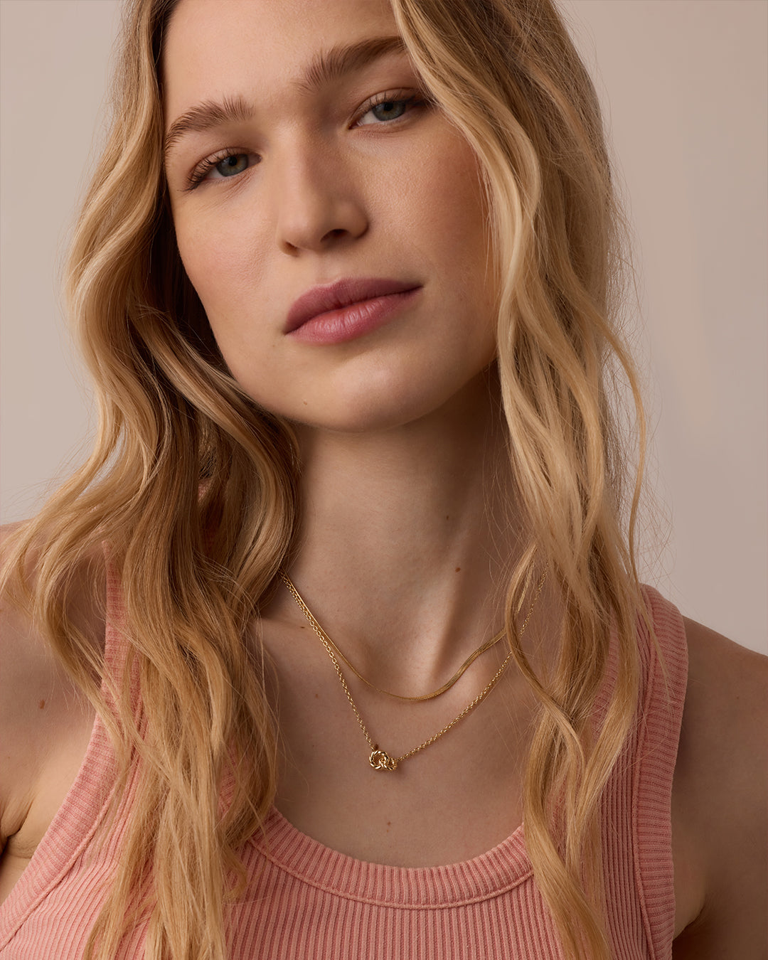 Crew Interlocking Necklace || option::18K Gold Plated