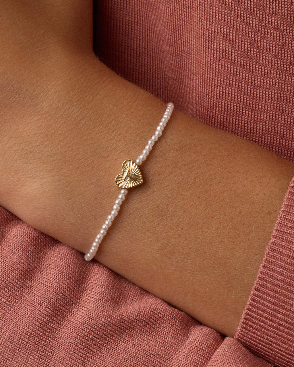 Pearl Vintage Heart Alphabet Bracelet || option::18K Gold Plated, T