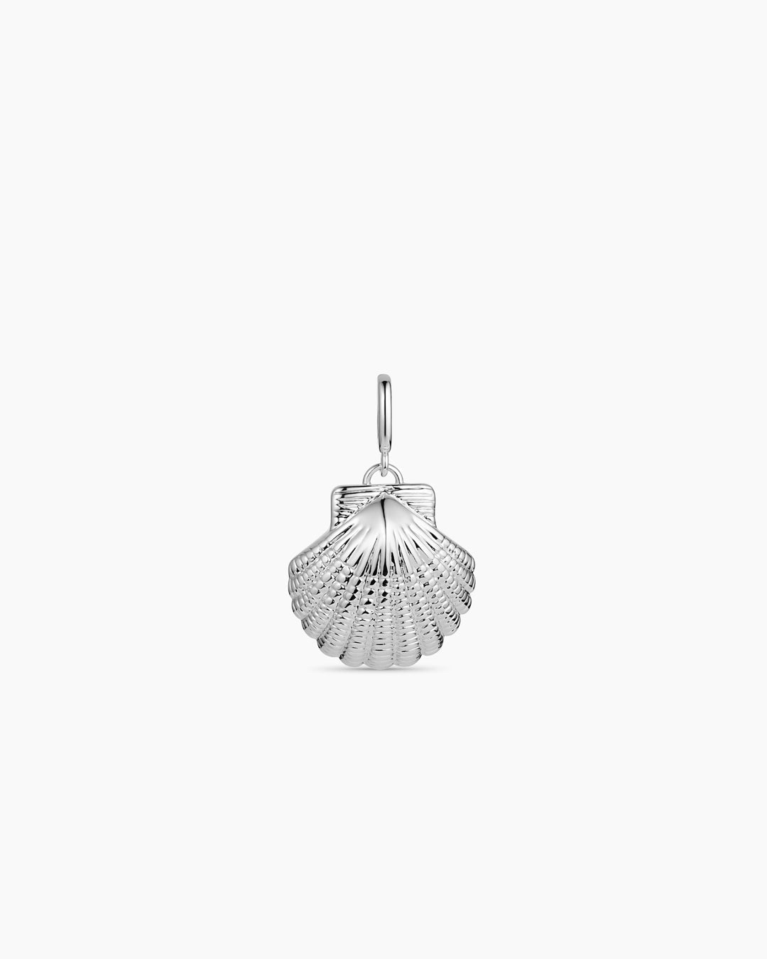 Scallop Parker Charm || option::Silver Plated