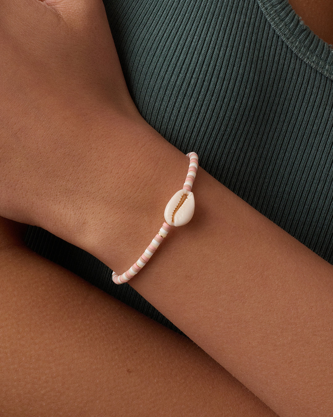 Harbor Shell Bracelet || option::18K Gold Plated