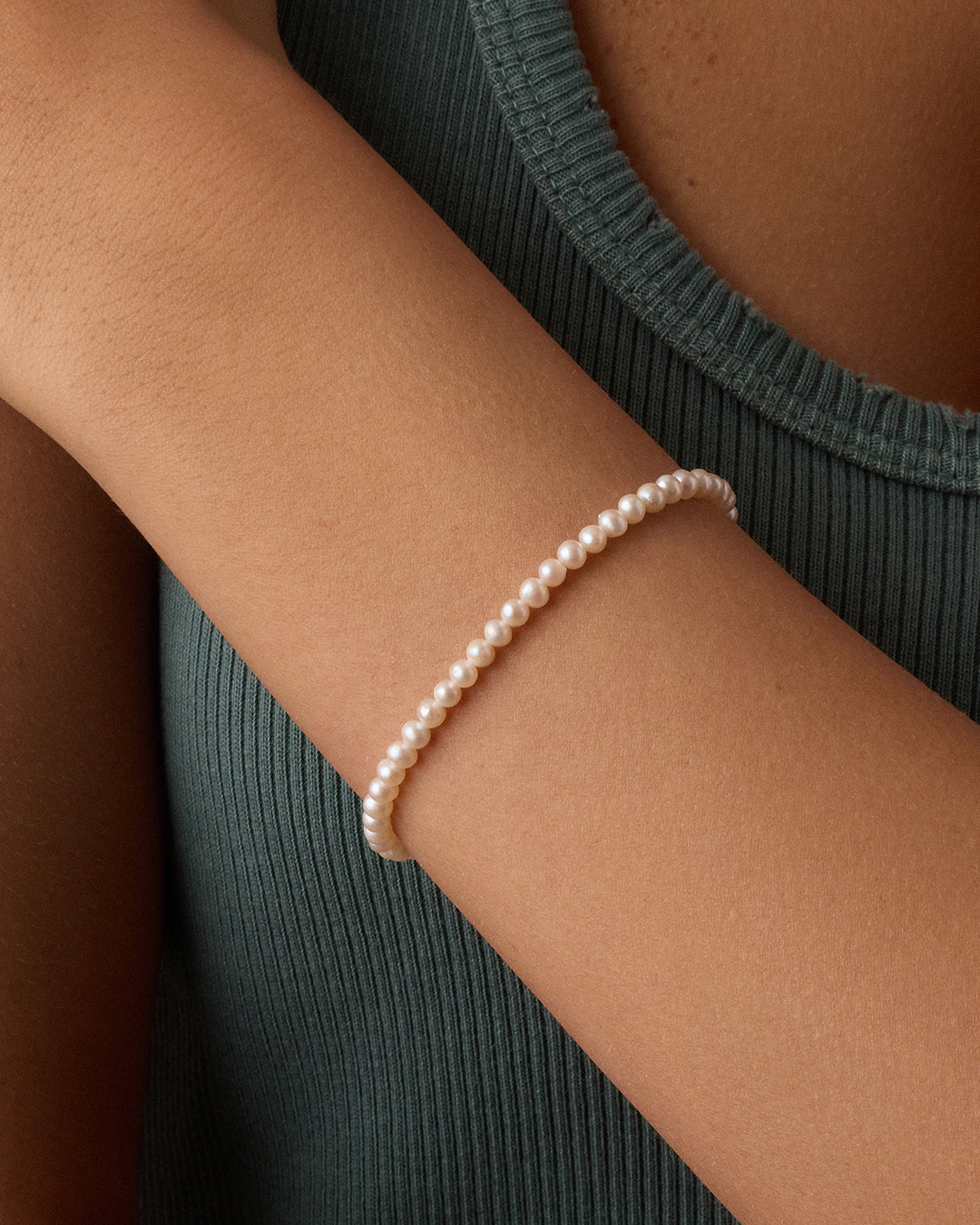 Lou Pearl Bracelet || option::18K Gold Plated