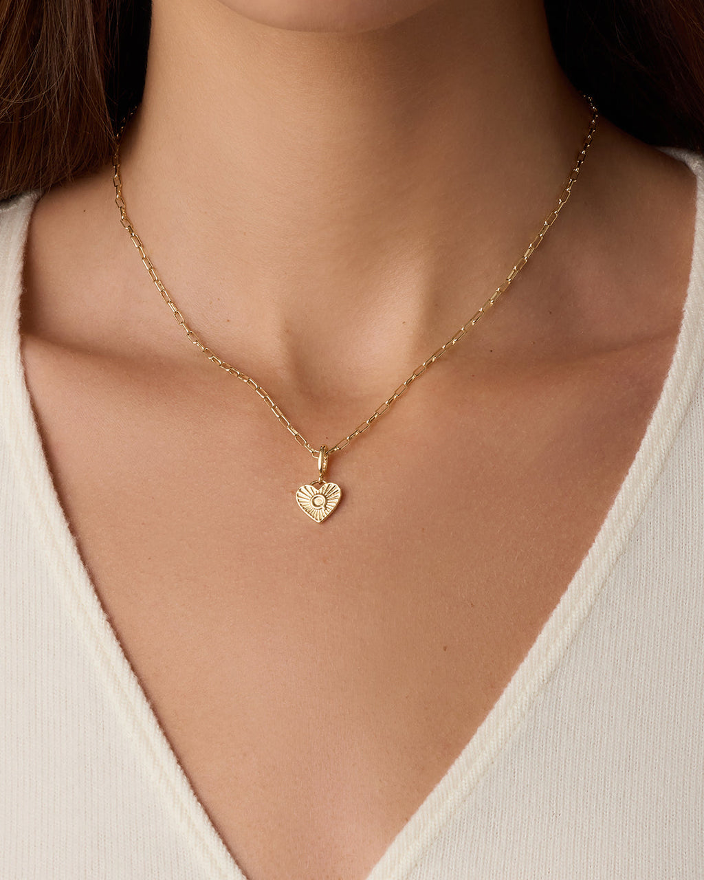 Vintage Heart Alphabet Parker Charm - Q || option::18K Gold Plated, Q