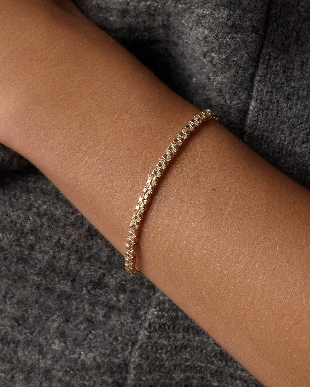 Diamond Checkered Tennis Bracelet || option::14K Solid Gold, 6.5 in.