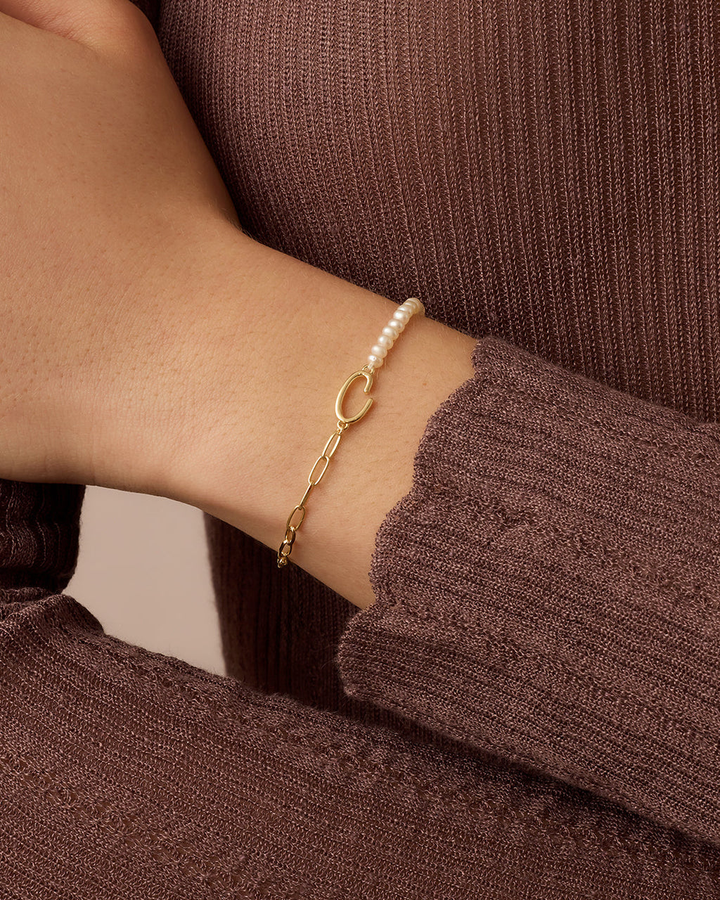 Lou Pearl Alphabet Bracelet || option::18K Gold Plated, C