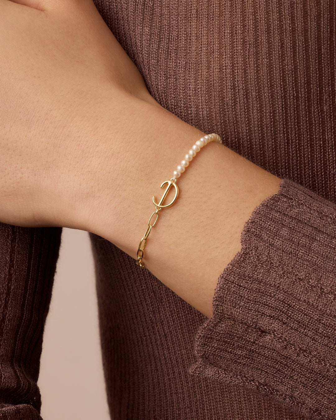 Lou Pearl Alphabet Bracelet || option::18K Gold Plated, D