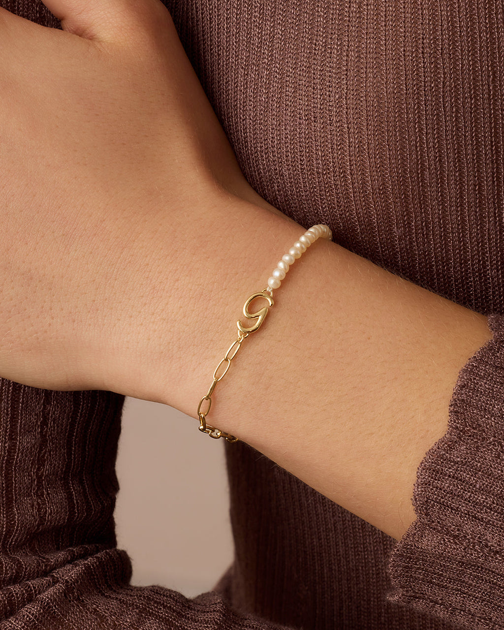 Lou Pearl Alphabet Bracelet || option::18K Gold Plated, G
