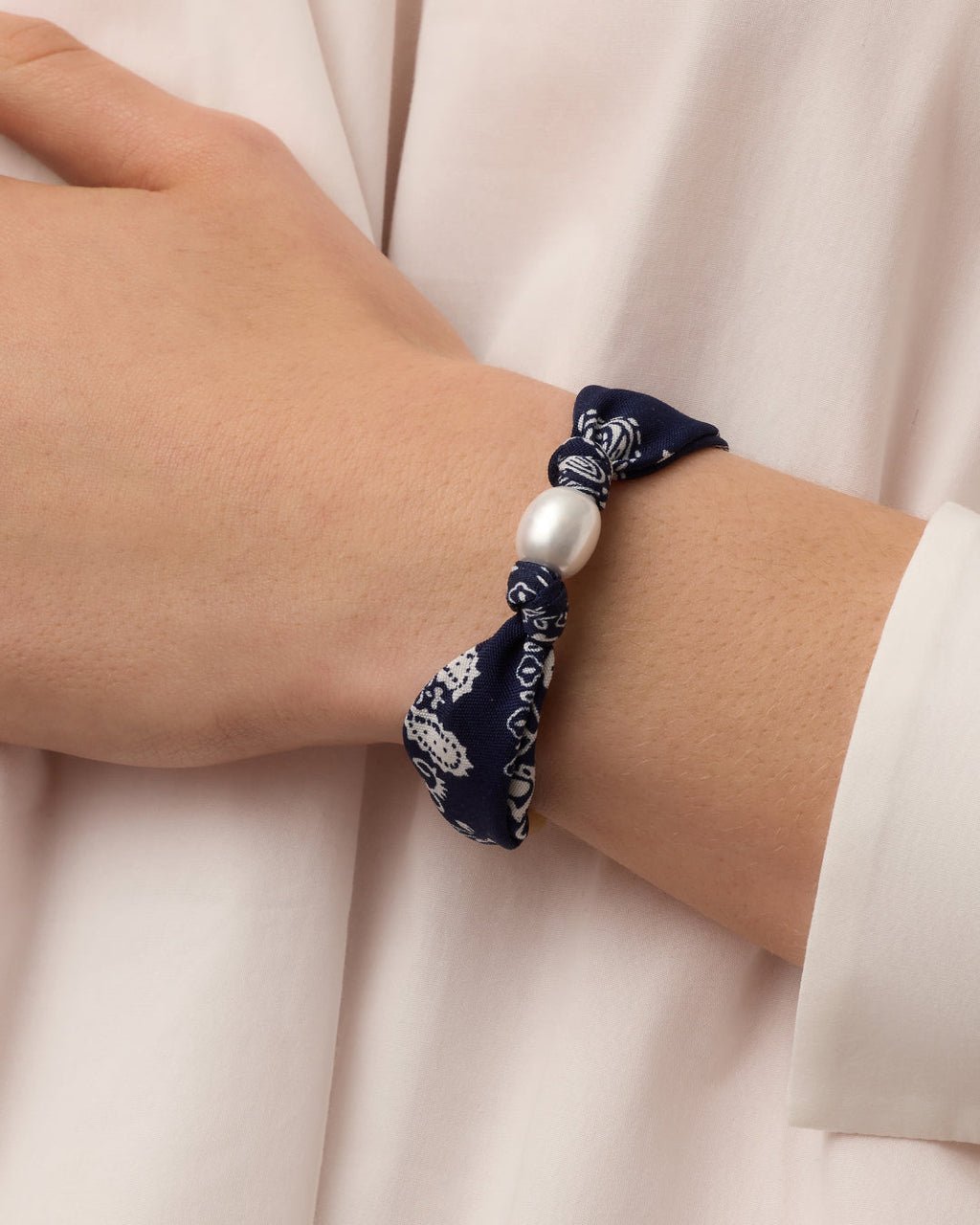 Paisley Bandana Pearl Bracelet || option::18K Gold Plated, Navy