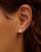Scallop Pearl Single Stud || option::18K Gold Plated