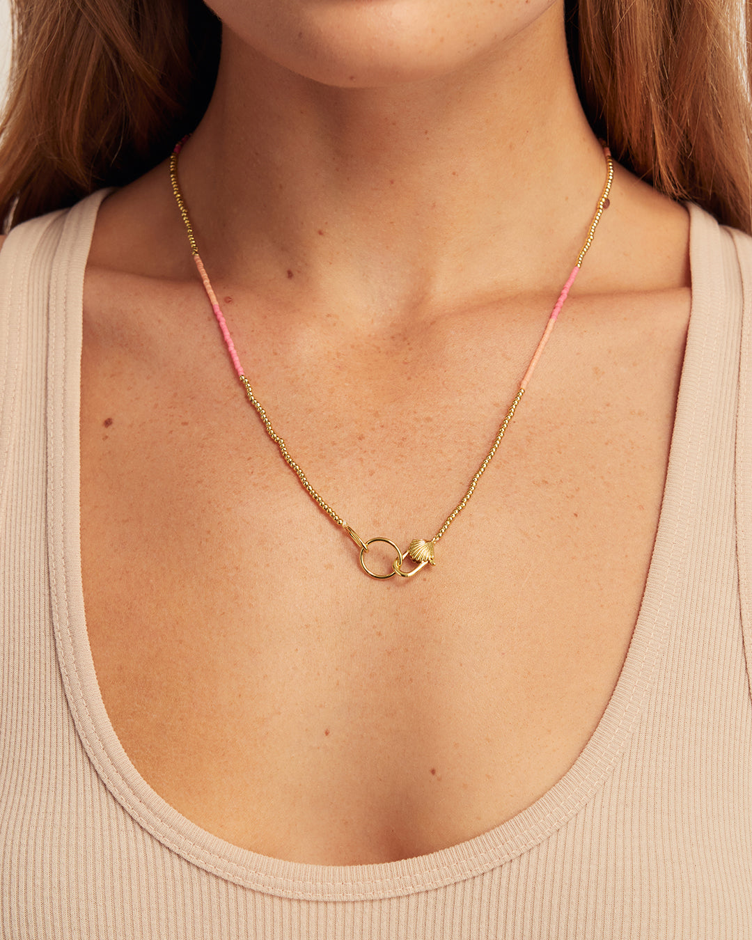 Scallop Padlock Sunset Necklace || option::18K Gold Plated