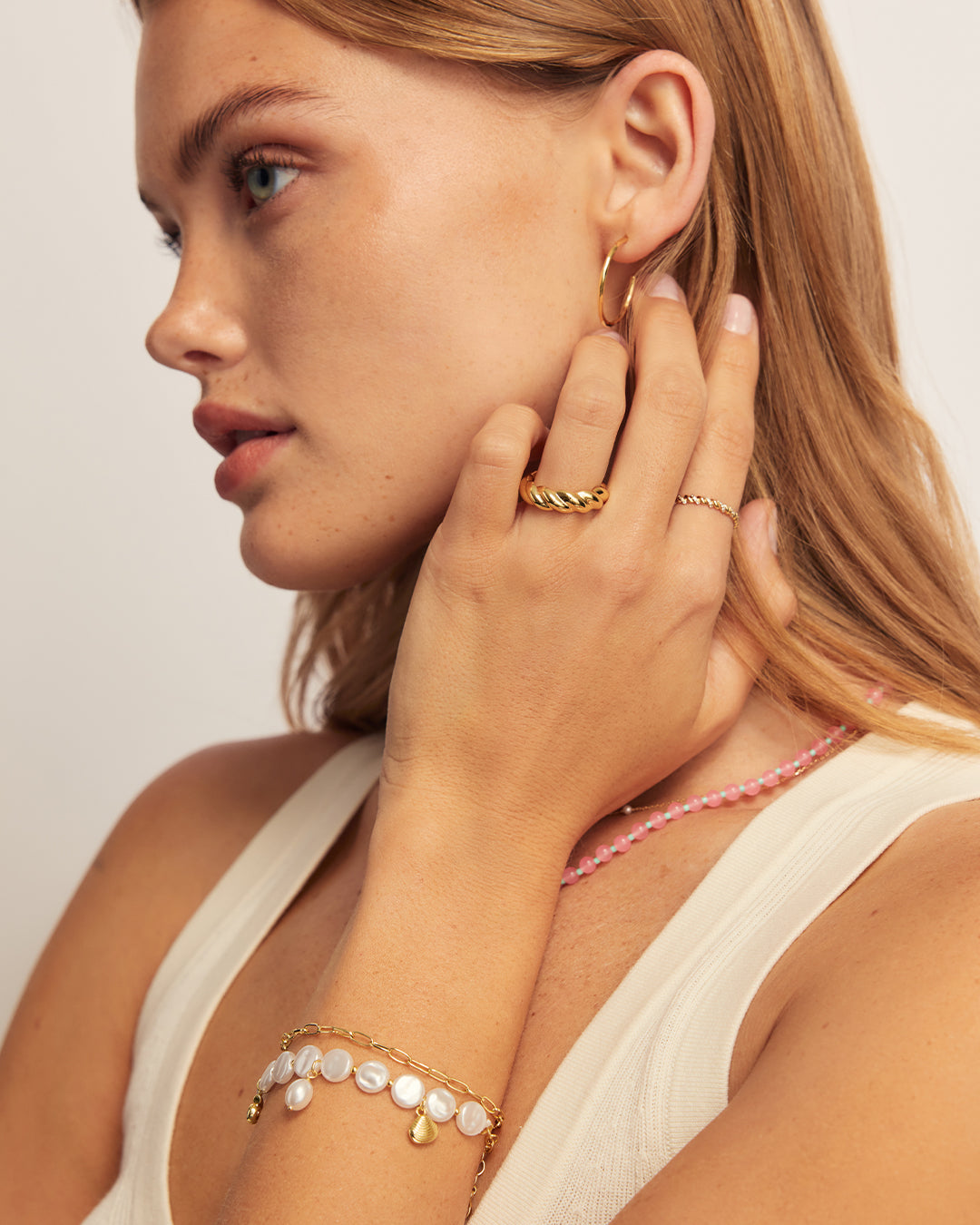 Reese Pearl Mini Charm Bracelet || option::18K Gold Plated