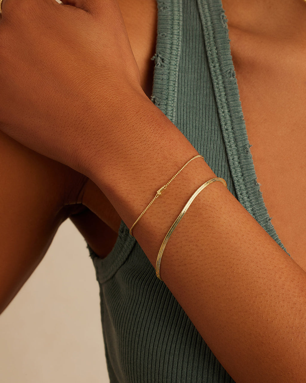 Wilder Mini Alphabet Bracelet || option::18K Gold Plated, L