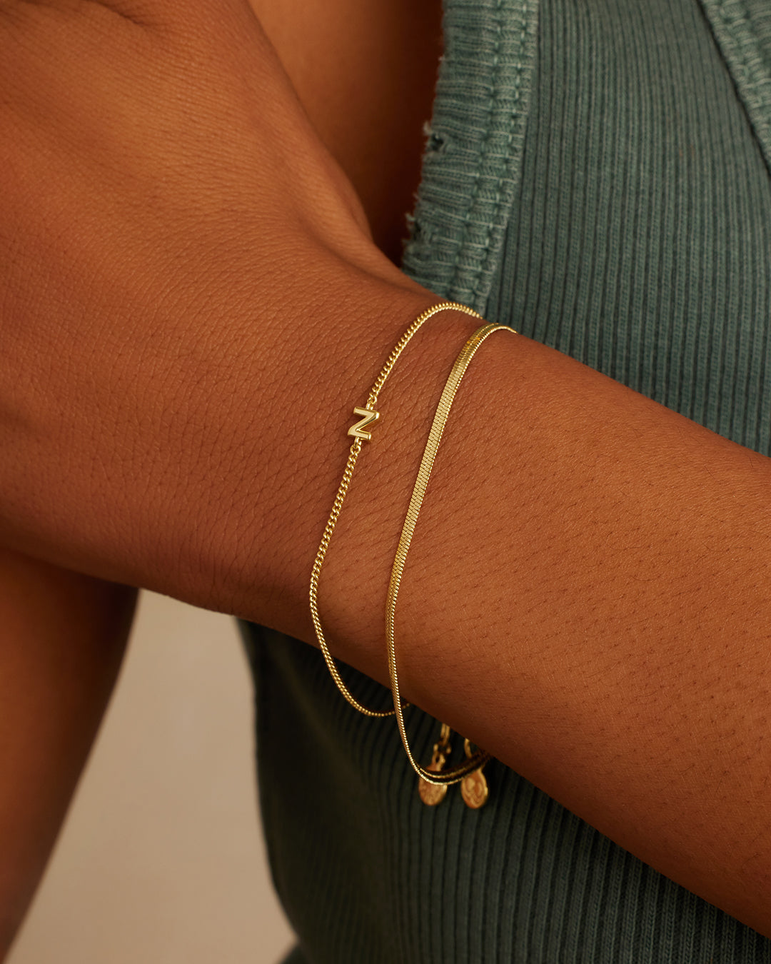 Wilder Mini Alphabet Bracelet || option::18K Gold Plated, Z