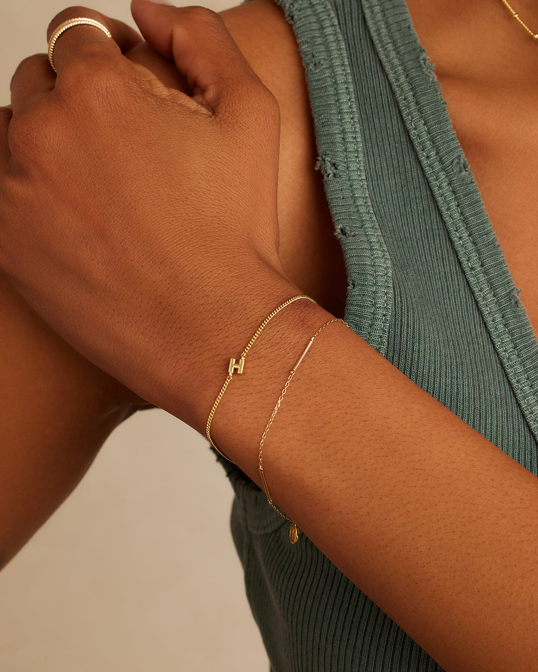 Wilder Mini Alphabet Bracelet || option::18K Gold Plated, H