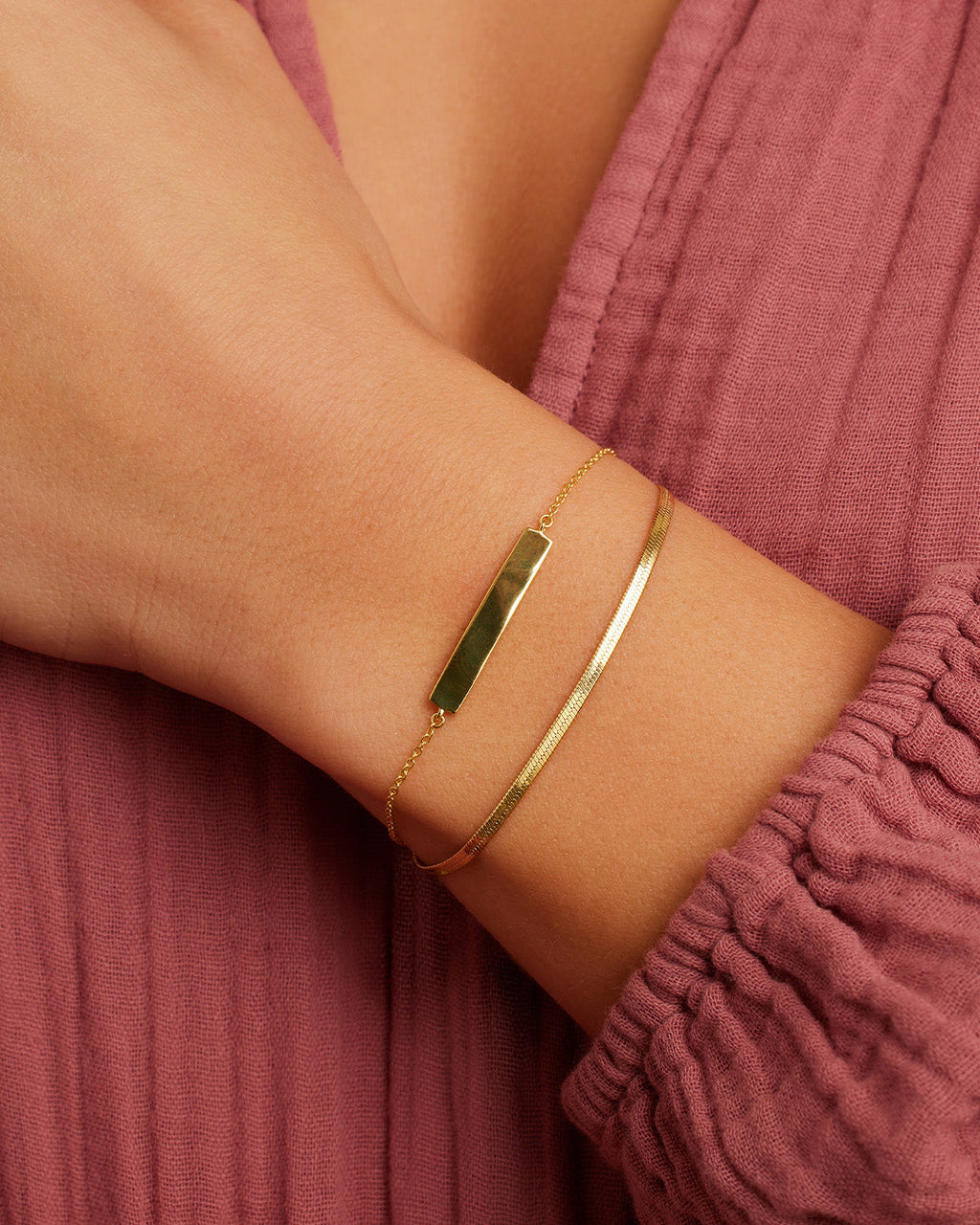 Gold engravable bracelet || option::18K Gold Plated || set::bespoke-plate-adjustable-bracelet-stl